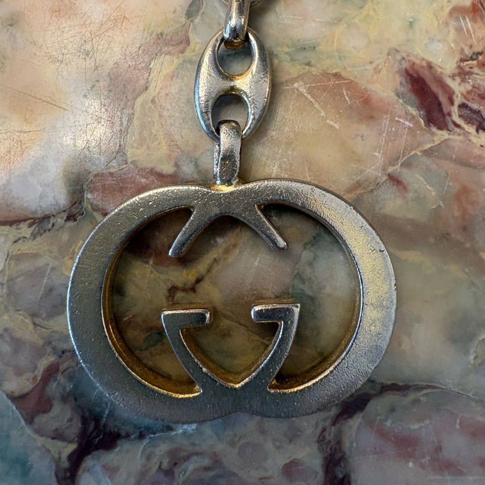 GUCCI Authentic Logo Key Chain
Interlocking G - Picture 3 of 7